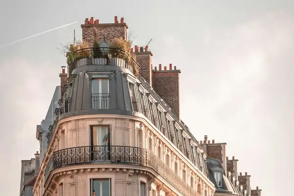 Immeuble haussmannien à Paris
